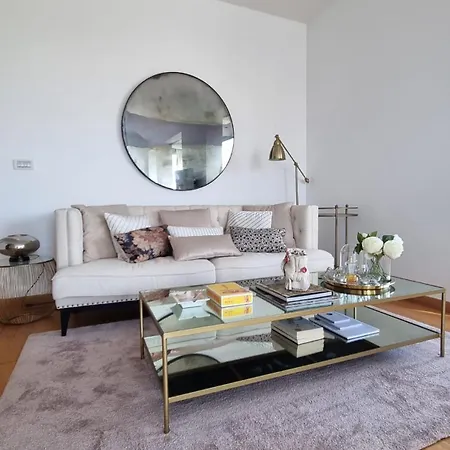 Apartment Attico Reale - In Centro, Tra Stazione E Vecchia