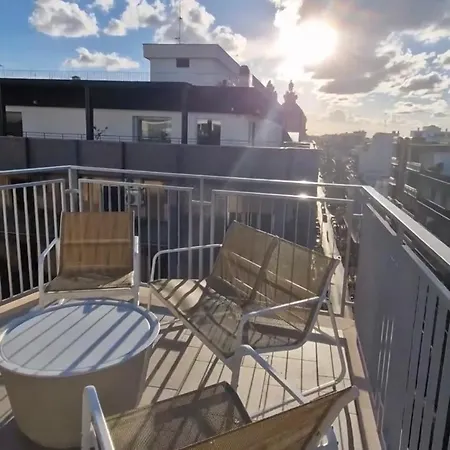 Attico Reale - In Centro, Tra Stazione E Vecchia شقة