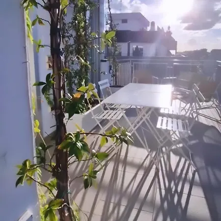 Apartamento Attico Reale - In Centro, Tra Stazione E Vecchia