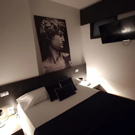 Attico Reale - In Centro, Tra Stazione E Vecchia شقة