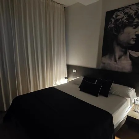 Apartamento Attico Reale - In Centro, Tra Stazione E Vecchia