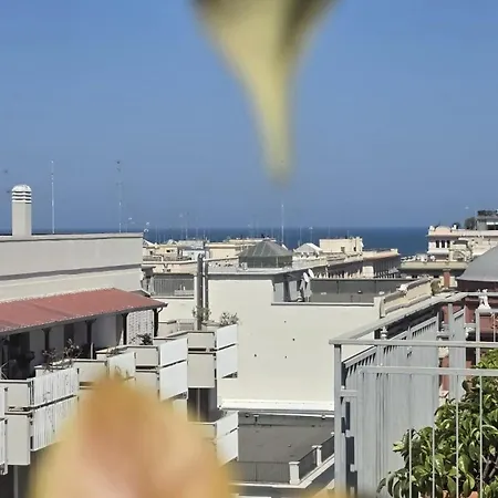 Attico Reale - In Centro, Tra Stazione E Vecchia Apartamento *