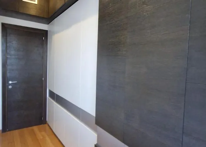 Apartamento Attico Reale - In Centro, Tra Stazione E Vecchia