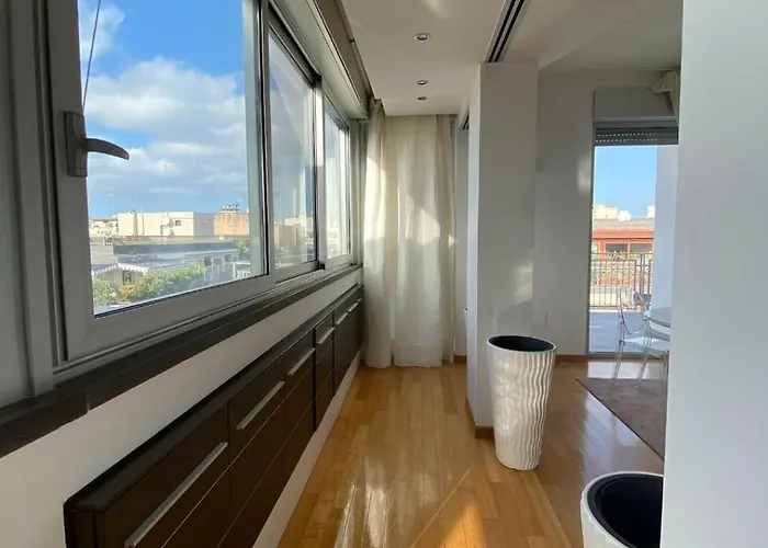 Apartamento Attico Reale - In Centro, Tra Stazione E Vecchia *