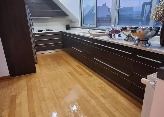 Apartamento Attico Reale - In Centro, Tra Stazione E Vecchia Bari