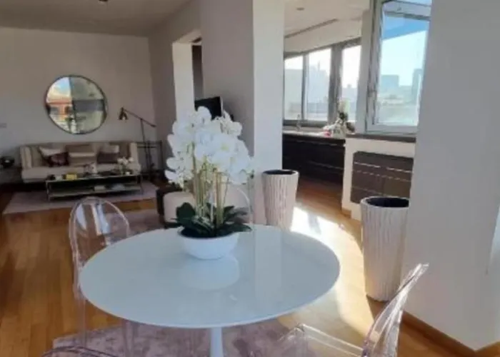 Attico Reale - In Centro, Tra Stazione E Vecchia Apartamento