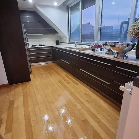 Apartamento Attico Reale - In Centro, Tra Stazione E Vecchia Bari